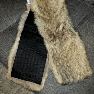 Coach Real Coyote Fur Scarf with Black Lining Brand New